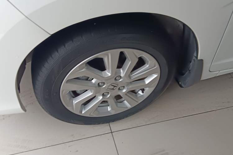 Used Honda Fit 2020 1.5L CVT Comfort Sunroof Version Left Front Wheel Hub