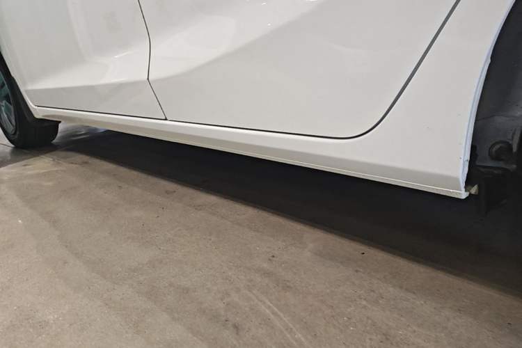 Used Honda Fit 2020 1.5L CVT Comfort Sunroof Version Left Side Sill