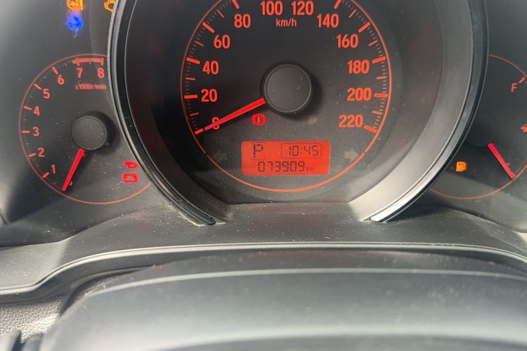 Used Honda Fit 2020 1.5L CVT Comfort Version Odometer Close Up
