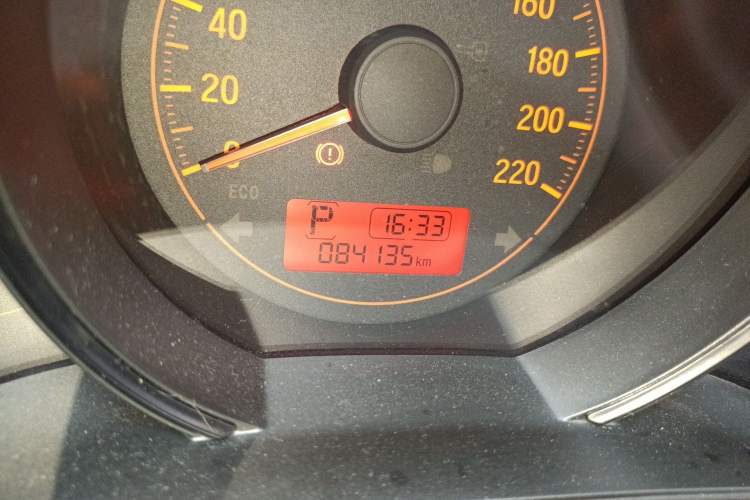 Used Honda Fit 2020 1.5L CVT Comfort Sunroof Version Odometer Close Up