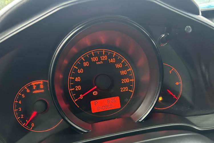 Used Honda Fit 2020 1.5L CVT Comfort Version Odometer Close Up