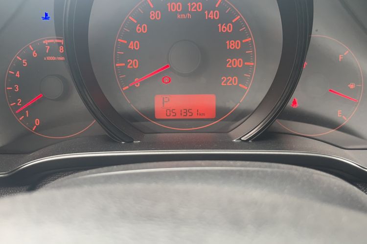 Used Honda Fit 2020 1.5L CVT Comfort Sunroof Version Odometer Close Up