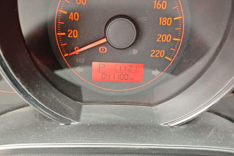 Used Honda Fit 2020 1.5L CVT Comfort Sunroof Version Odometer Close Up