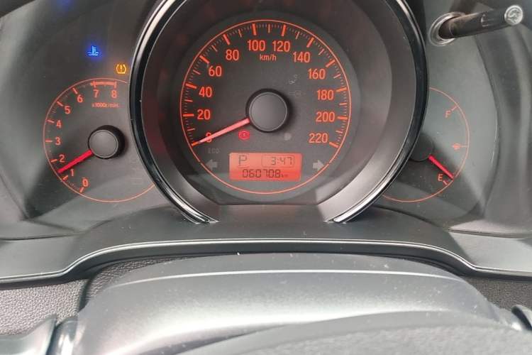 Used Honda Fit 2020 1.5L CVT Comfort Version Odometer Close Up