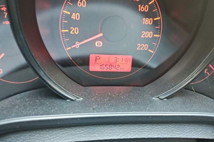 Used Honda Fit 2020 1.5L CVT Comfort Sunroof Version Odometer Close Up