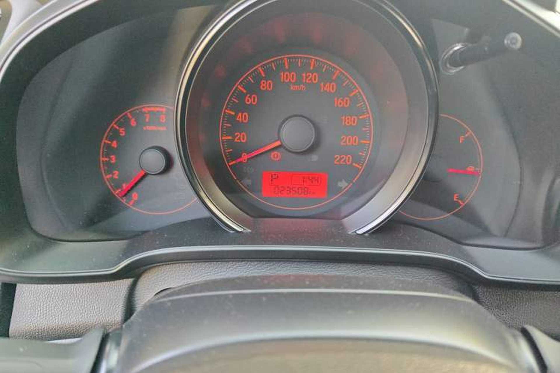 Used Honda Fit 2020 1.5L CVT Comfort Version Odometer Close Up