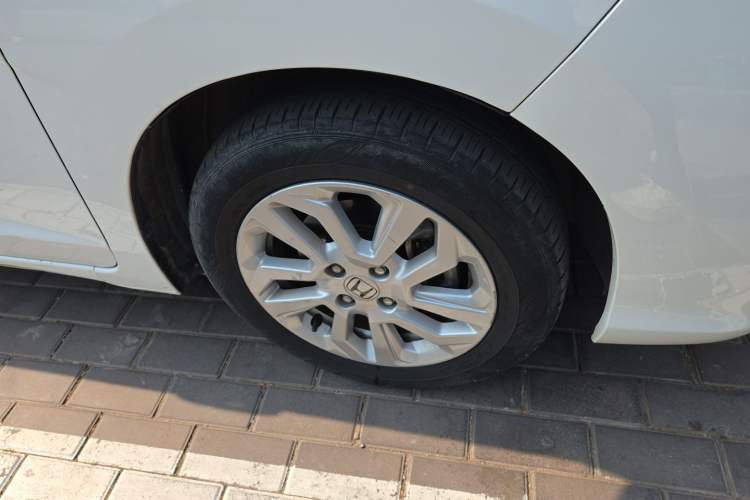 Used Honda Fit 2020 1.5L CVT Comfort Sunroof Version Right Front Wheel Hub