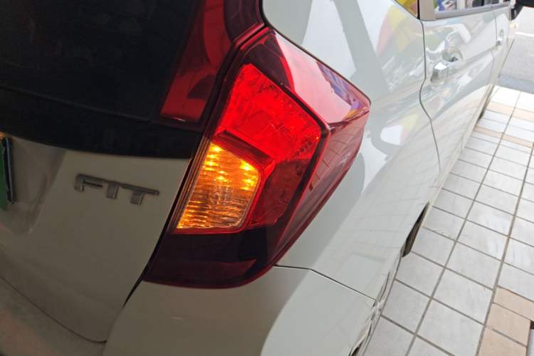 Used Honda Fit 2020 1.5L CVT Comfort Version Right Rear Taillight