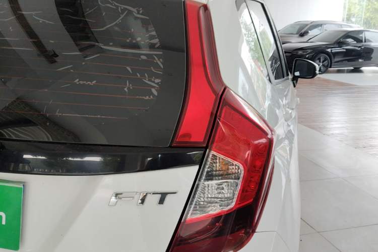 Used Honda Fit 2020 1.5L CVT Comfort Version Right Rear Taillight