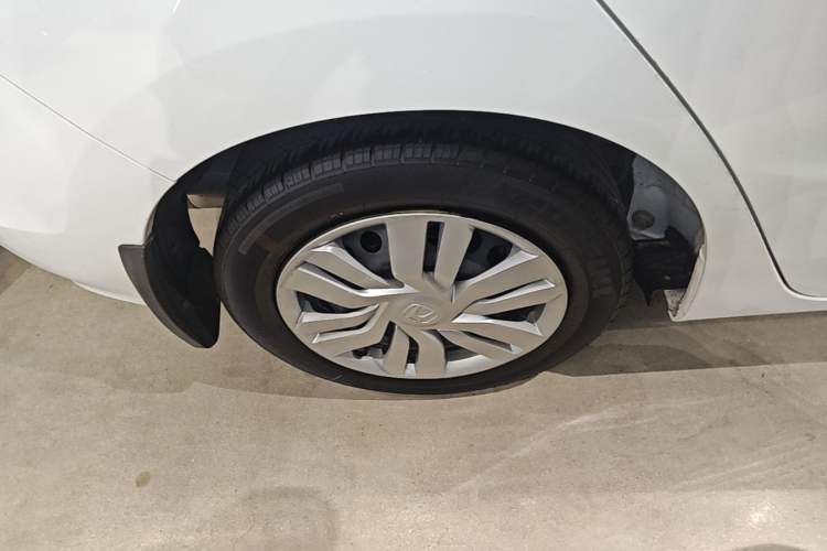 Used Honda Fit 2020 1.5L CVT Comfort Sunroof Version Right Rear Wheel Hub