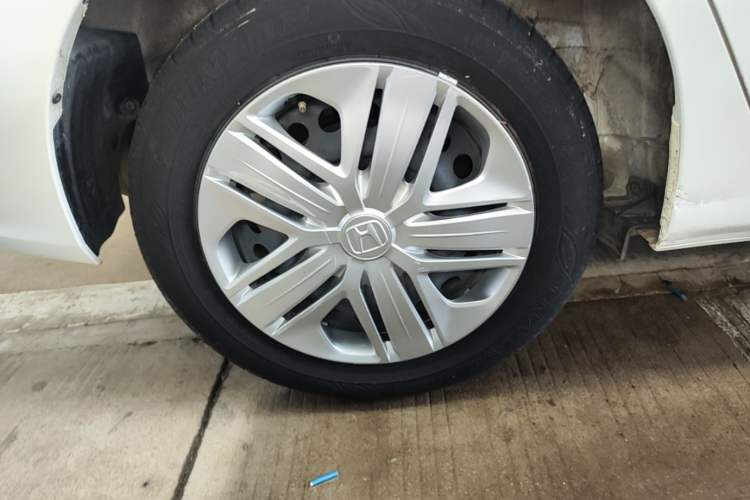 Used Honda Fit 2020 1.5L CVT Comfort Version Right Rear Wheel Hub