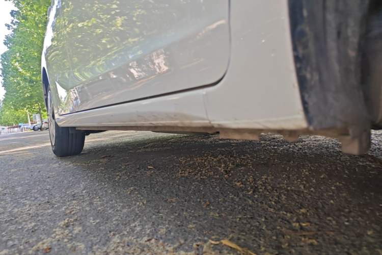 Used Honda Fit 2020 1.5L CVT Comfort Version Right Side Sill