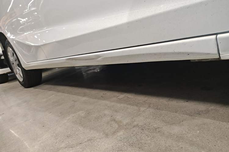 Used Honda Fit 2020 1.5L CVT Comfort Sunroof Version Right Side Sill