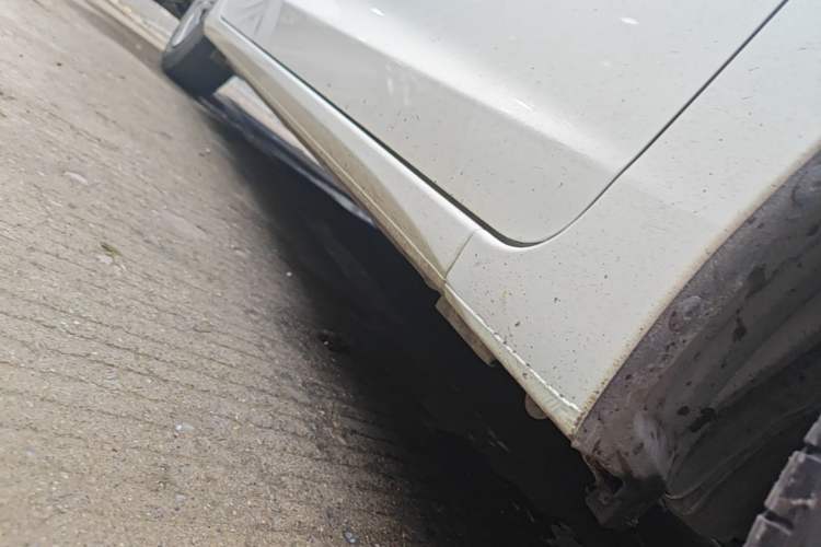 Used Honda Fit 2020 1.5L CVT Comfort Version Right Side Sill
