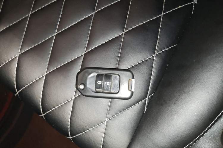 Used Honda Fit 2020 1.5L CVT Comfort Sunroof Version Vehicle Key