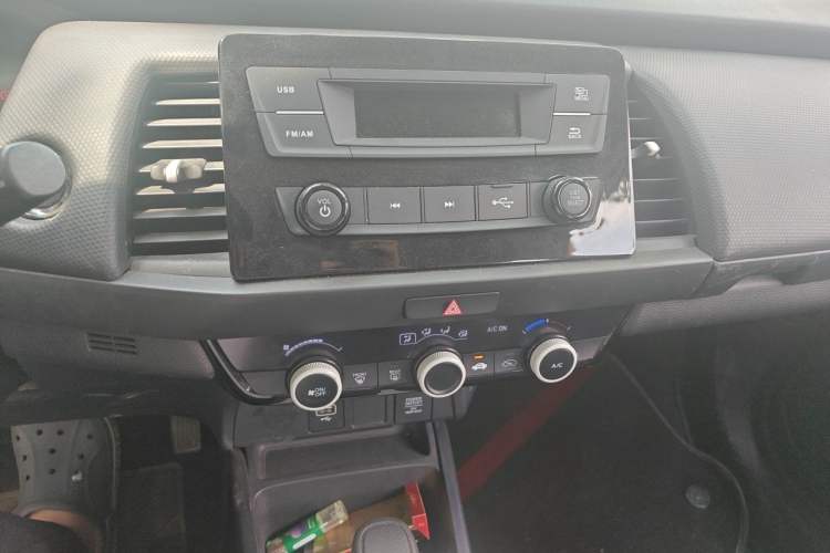 Used Honda Fit 2021 1.5L CVT Trend Edition Audio And AC Panel