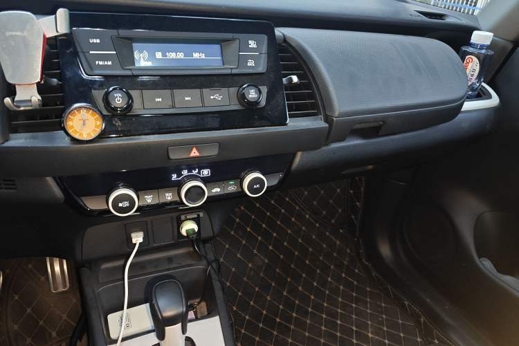 Used Honda Fit 2021 1.5L CVT Trendy Run Pro Edition Audio And AC Panel