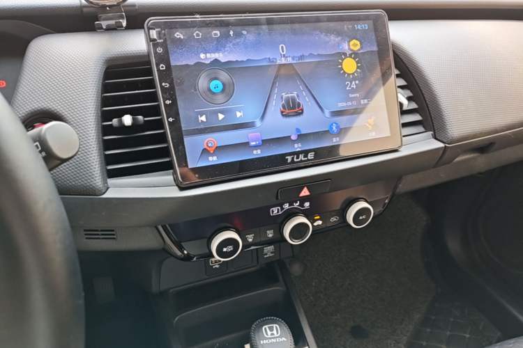 Used Honda Fit 2021 1.5L CVT Trend Edition Audio And AC Panel