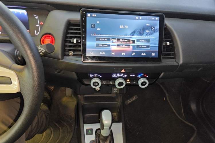 Used Honda Fit 2021 1.5L CVT Trend Edition Audio And AC Panel
