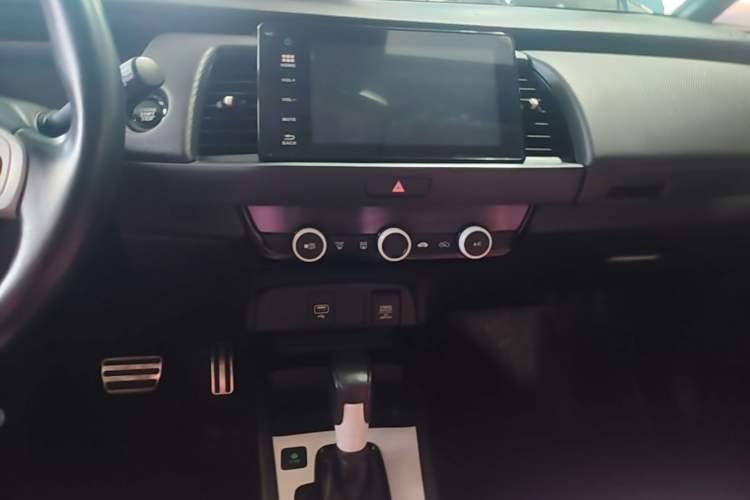 Used Honda Fit 2021 1.5L CVT Trendy Run Pro Edition Audio And AC Panel