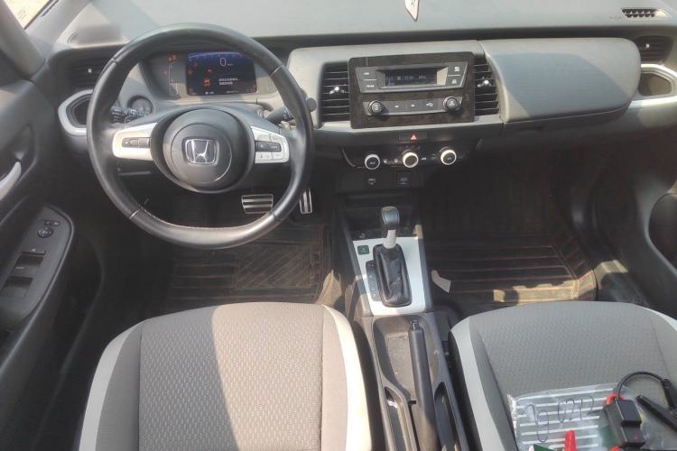 Used Honda Fit 2021 1.5L CVT Trendy Run Pro Edition Center Console