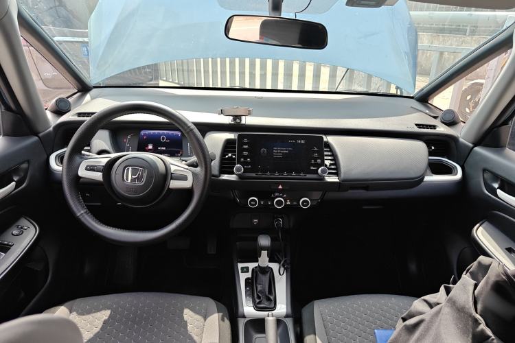 Used Honda Fit 2021 1.5L CVT Trend Edition Center Console