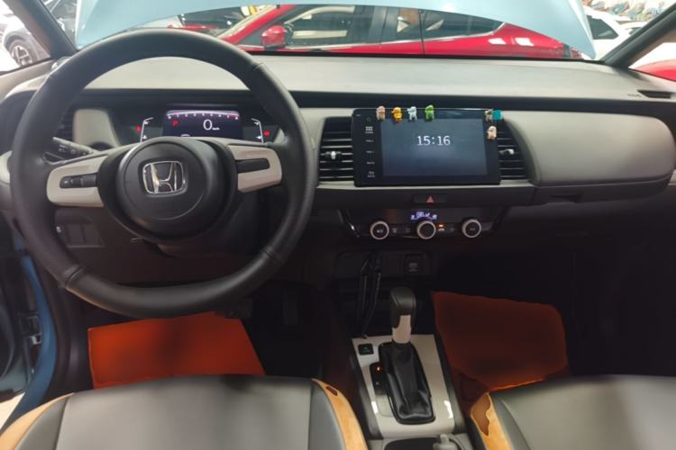 Used Honda Fit 2021 1.5L CVT Trend Edition Center Console