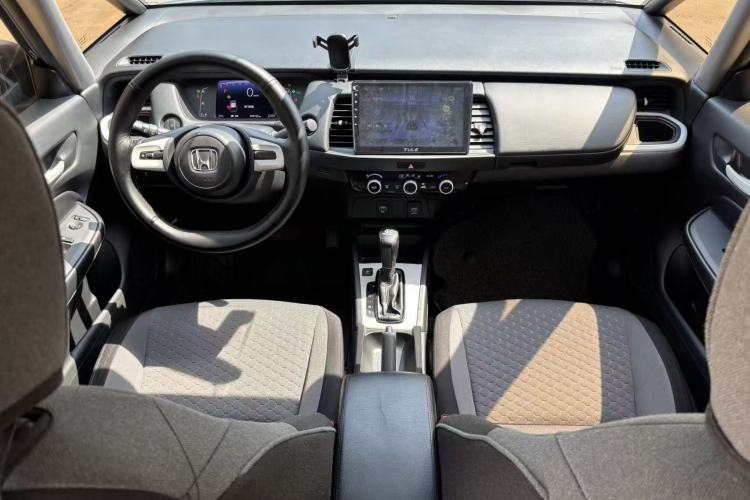 Used Honda Fit 2021 1.5L CVT Trend Edition Center Console