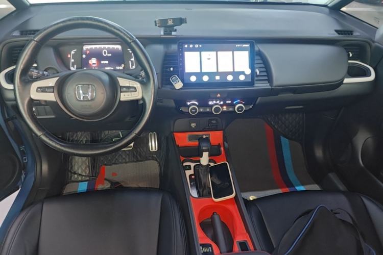 Used Honda Fit 2021 1.5L CVT Trendy Run Pro Edition Center Console