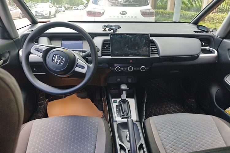 Used Honda Fit 2021 1.5L CVT Trend Edition Center Console