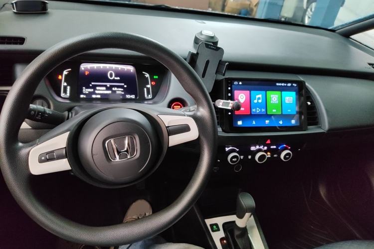 Used Honda Fit 2021 1.5L CVT Trend Edition Center Console