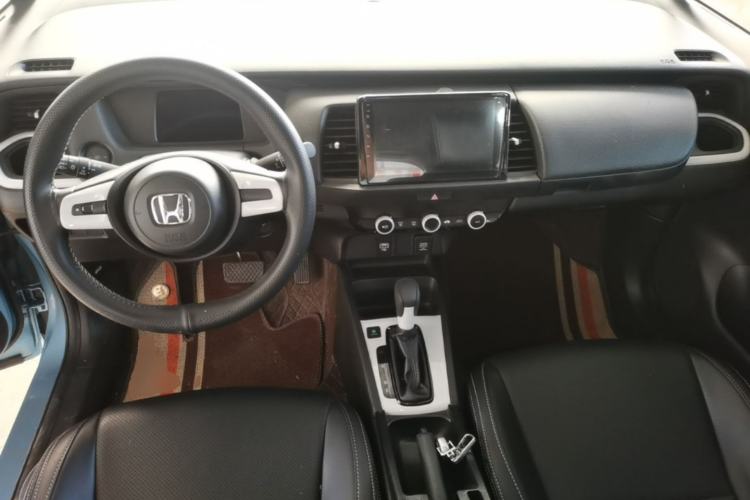 Used Honda Fit 2021 1.5L CVT Trend Edition Center Console