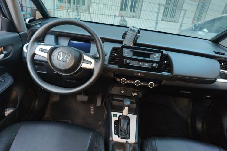 Used Honda Fit 2021 1.5L CVT Trend Edition Center Console