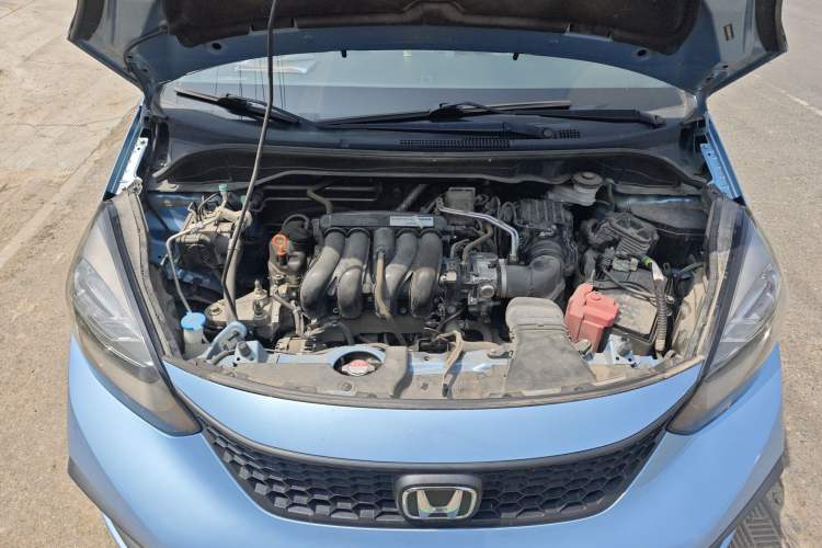 Used Honda Fit 2021 1.5L CVT Trend Edition Engine Bay