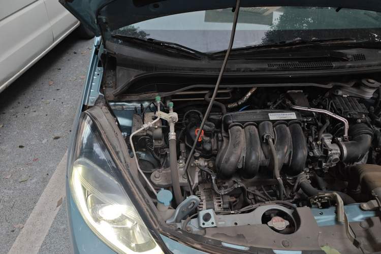 Used Honda Fit 2021 1.5L CVT Trendy Run Pro Edition Engine Bay Right