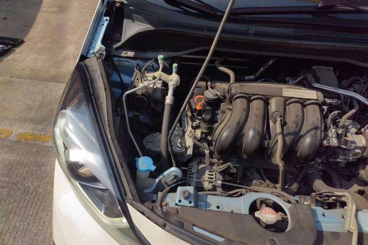 Used Honda Fit 2021 1.5L CVT Trendy Run Pro Edition Engine Bay Right