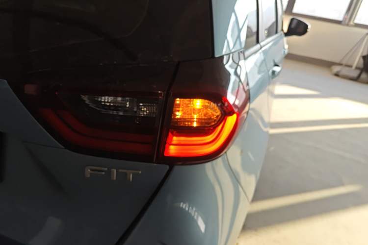 Used Honda Fit 2021 1.5L CVT Trend Edition Exterior 3