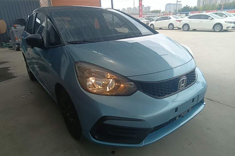 Used Honda Fit 2021 1.5L CVT Trend Edition Front Right 45 Deg