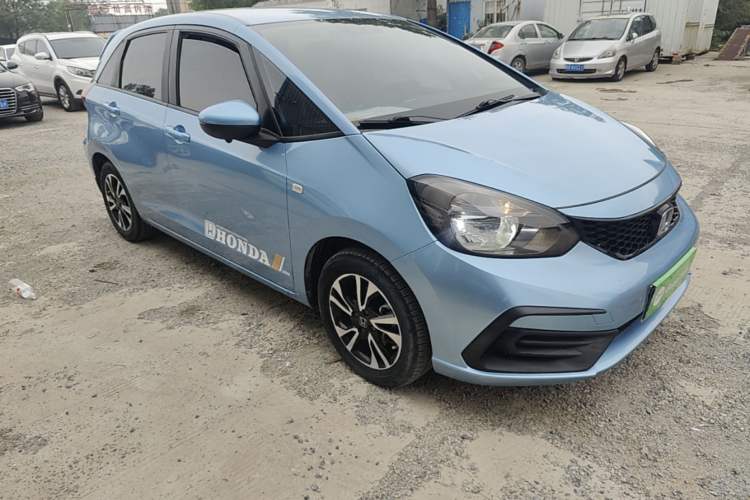 Used Honda Fit 2021 1.5L CVT Trend Edition Front Right 45 Deg