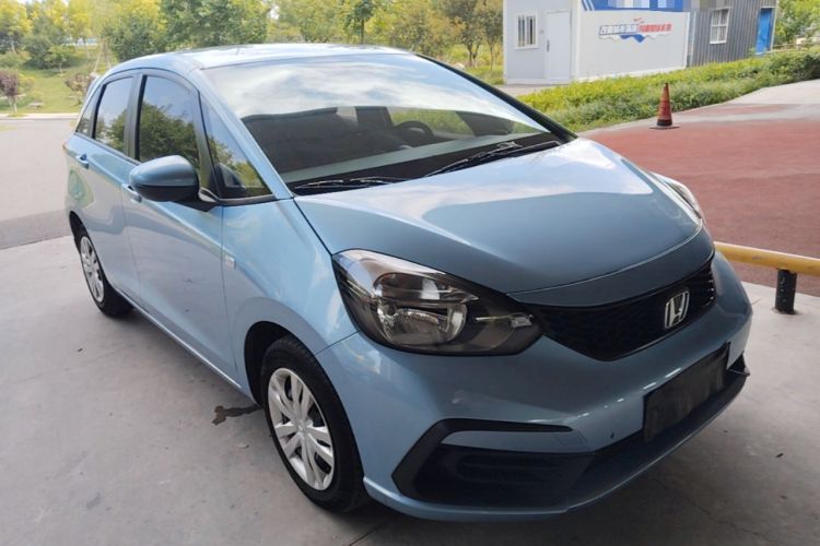 Used Honda Fit 2021 1.5L CVT Trendy Edition Front Right 45 Deg