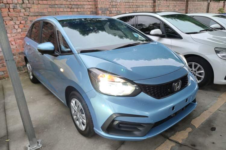 Used Honda Fit 2021 1.5L CVT Trend Edition Front Right 45 Deg
