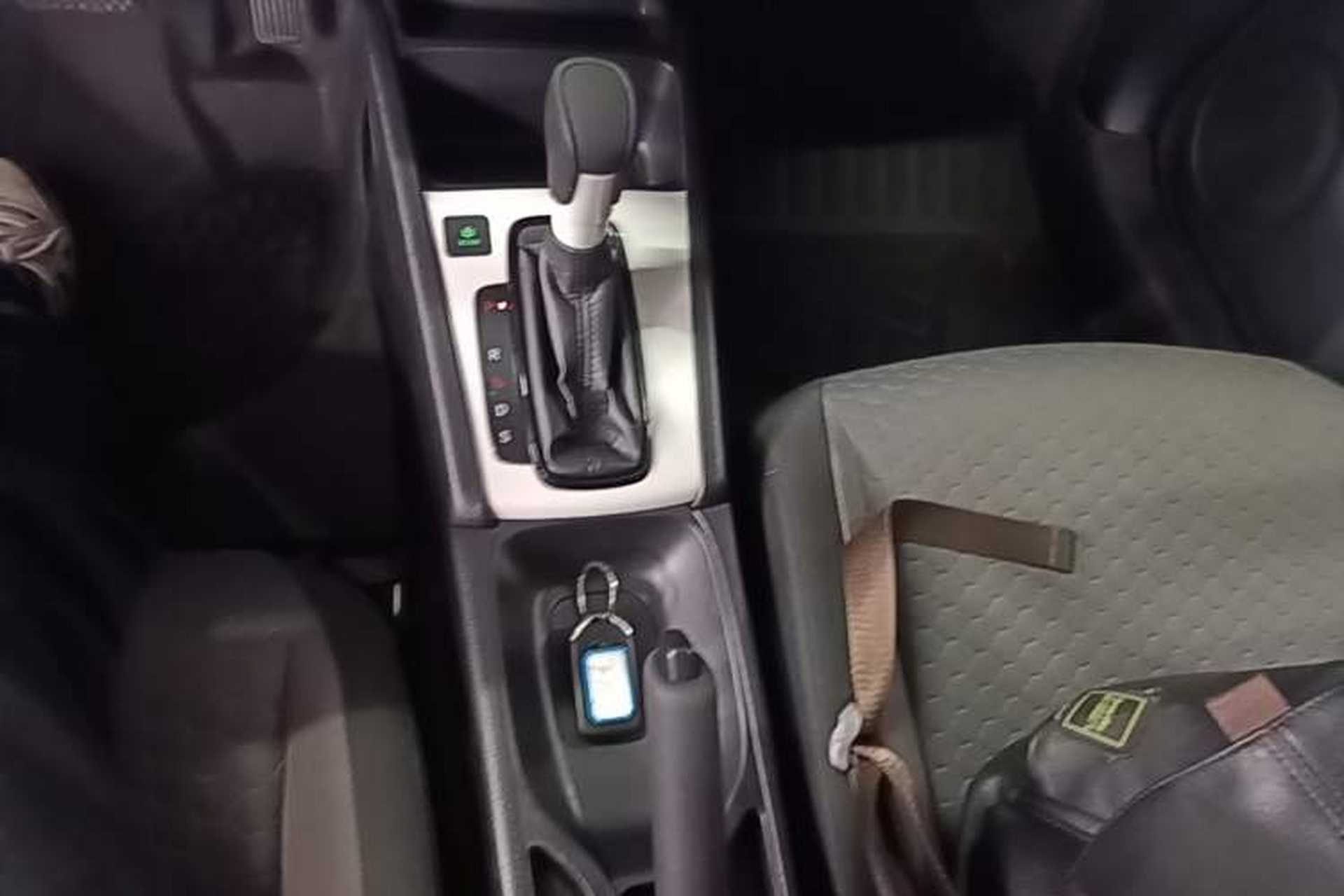 Used Honda Fit 2021 1.5L CVT Trendy Sports Edition Gear Lever