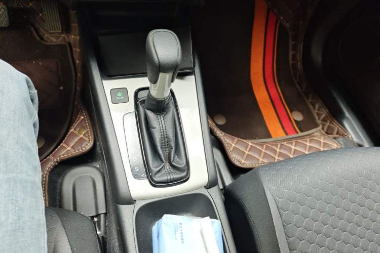 Used Honda Fit 2021 1.5L CVT Trend Edition Gear Lever