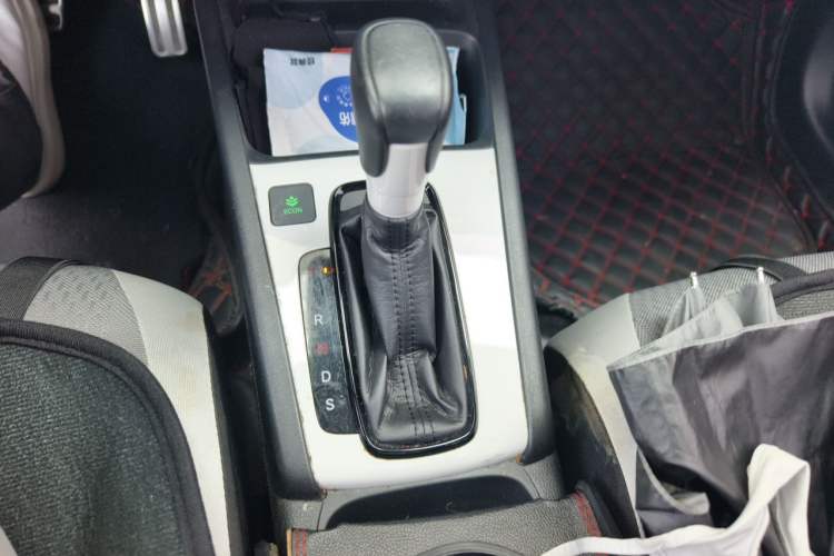 Used Honda Fit 2021 1.5L CVT Trendy Sports Edition Gear Lever
