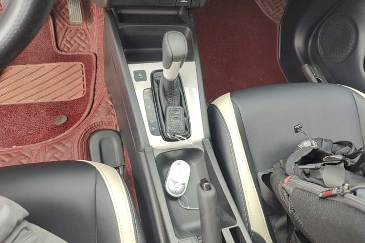 Used Honda Fit 2021 1.5L CVT Trend Edition Gear Lever