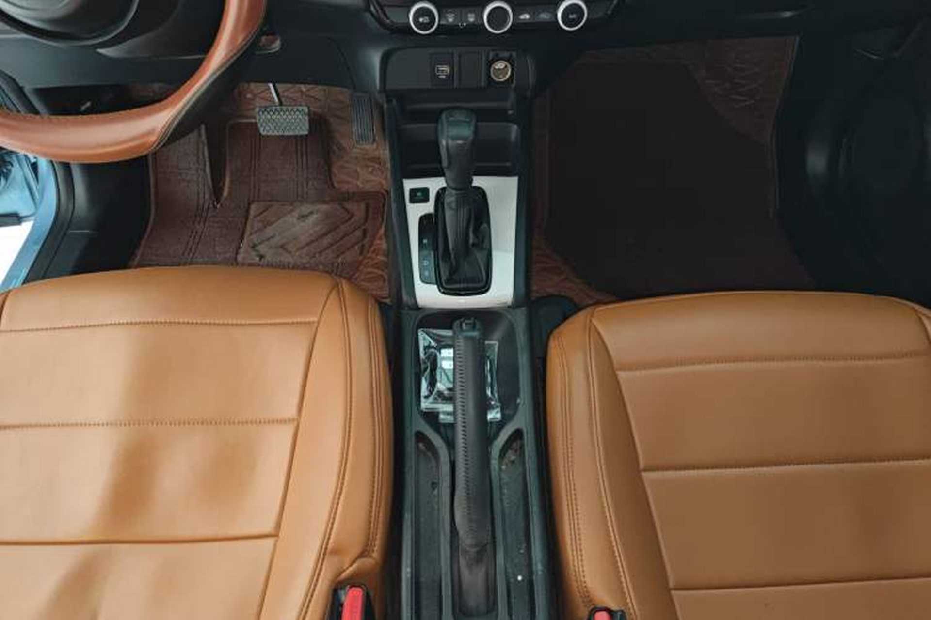 Used Honda Fit 2021 1.5L CVT Trend Edition Gear Lever
