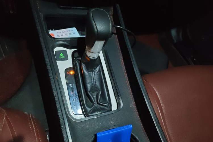 Used Honda Fit 2021 1.5L CVT Trendy Sports Edition Gear Lever