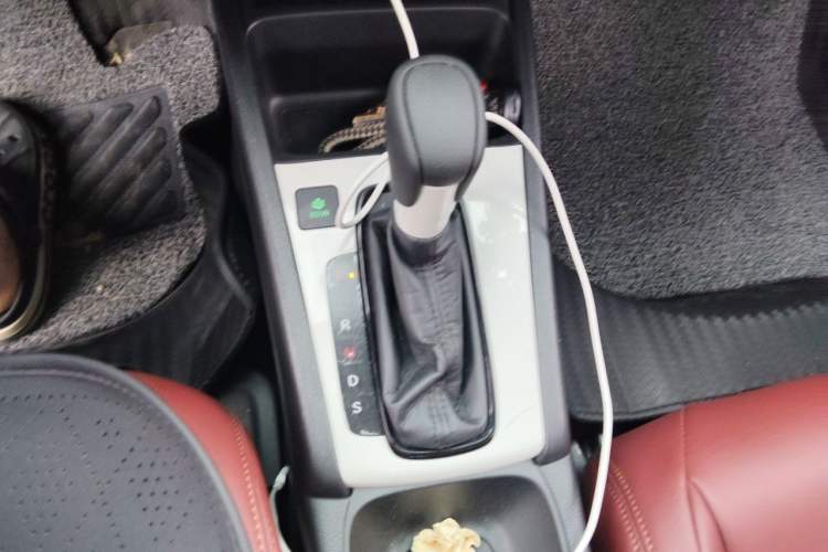 Used Honda Fit 2021 1.5L CVT Trend Edition Gear Lever