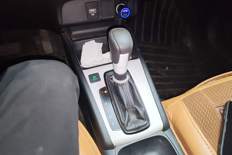 Used Honda Fit 2021 1.5L CVT Trend Edition Gear Lever