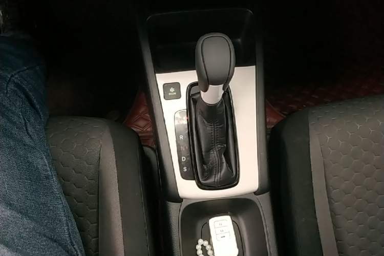 Used Honda Fit 2021 1.5L CVT Trend Edition Gear Lever